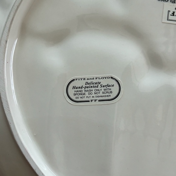 Fitz & Floyd Ballooning Bunnies Serving Tray - Picture 7 of 10